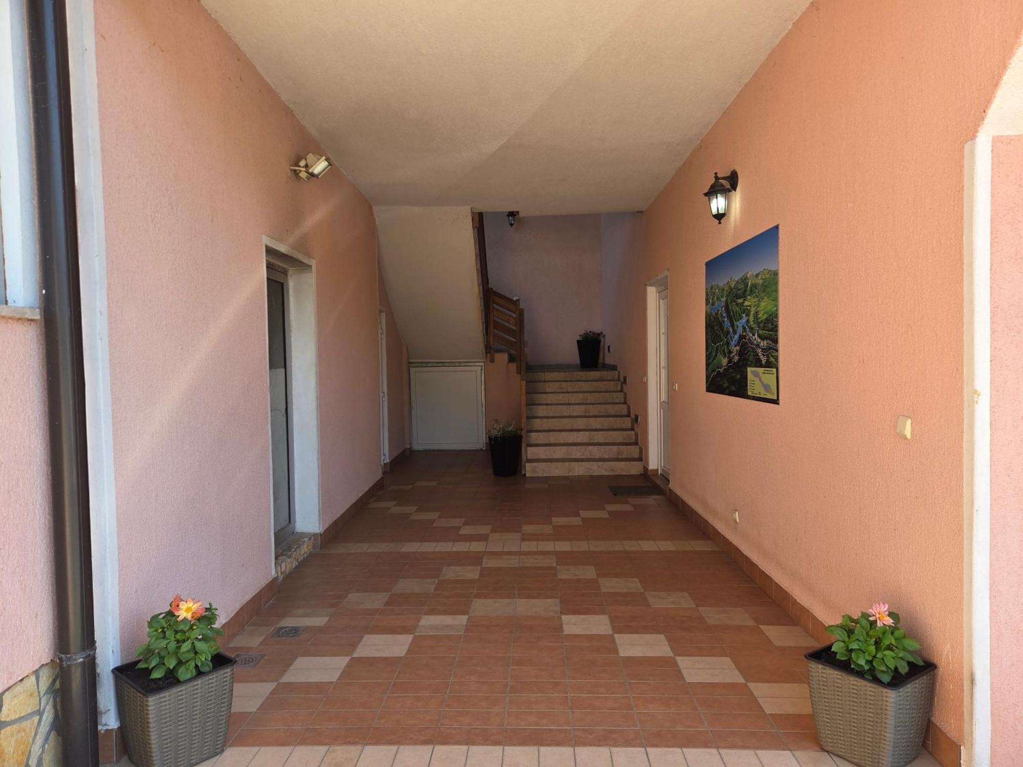 Apartman & Sobe Orhideja Smoljanac Exterior foto
